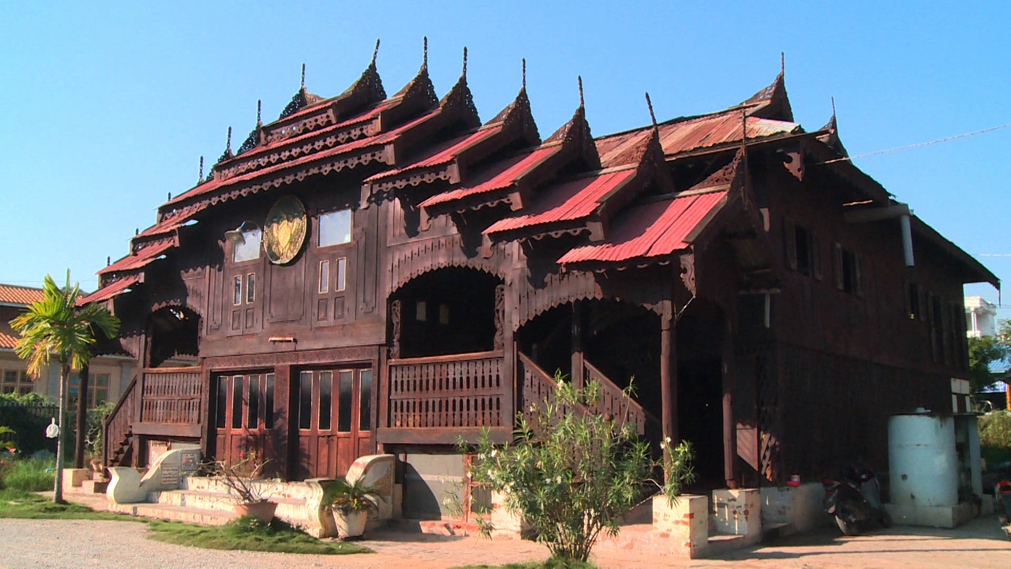 ဓမ္မာနန္ဒဝိဟာရကျောင်းတော် ပထမ ကျောင်း